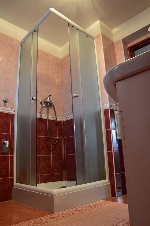Privat Kovacova Villa Ziar Bilik gambar
